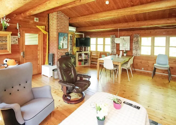 Hébergement de vacances 3 Bedroom Beautiful In *